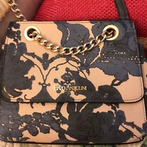 Enzo Angiolini small purse!!!